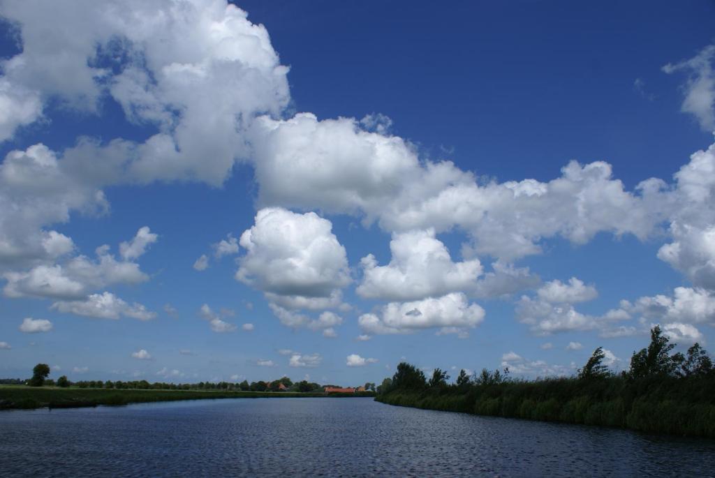 De Oude Schouw Jirnsum Exterior foto