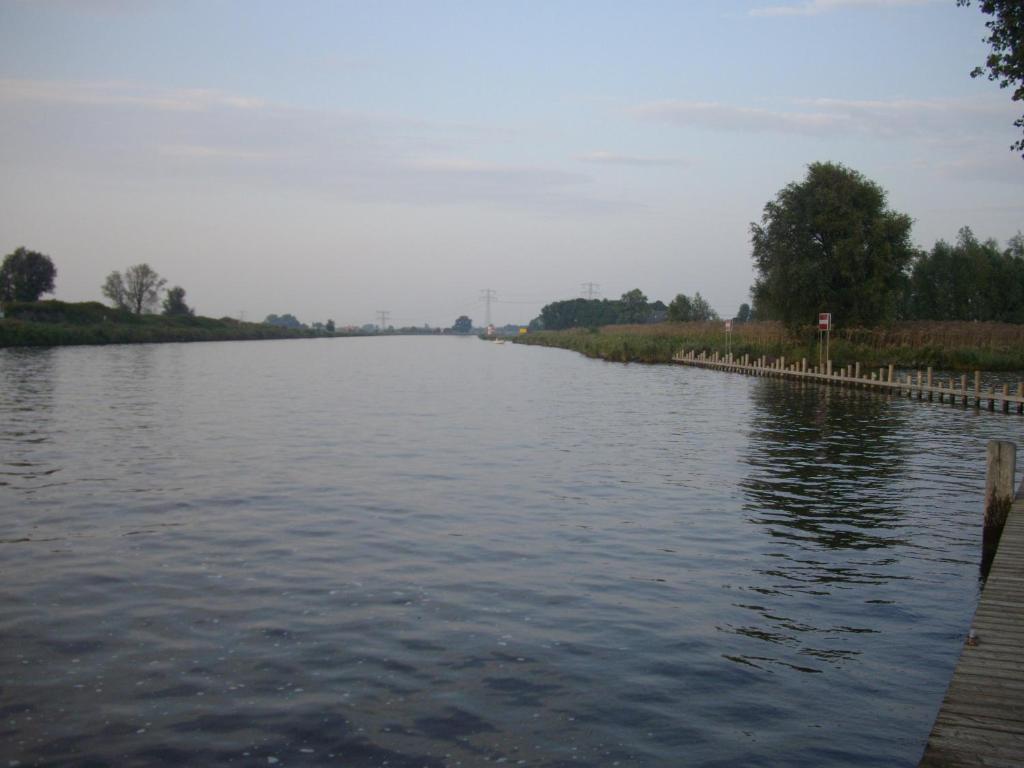 De Oude Schouw Jirnsum Exterior foto