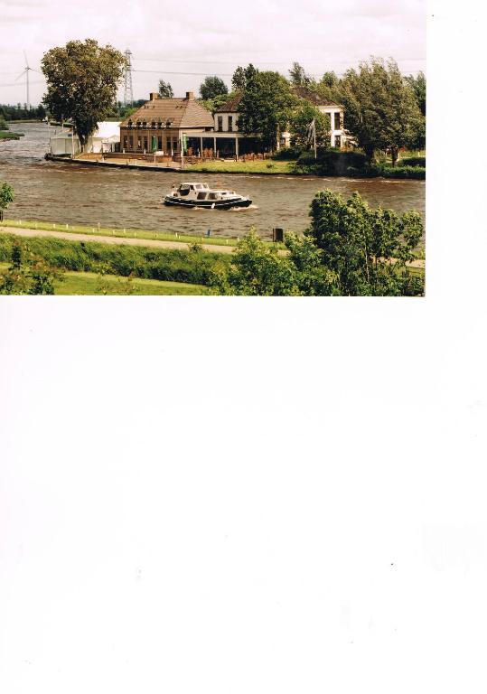 De Oude Schouw Jirnsum Exterior foto