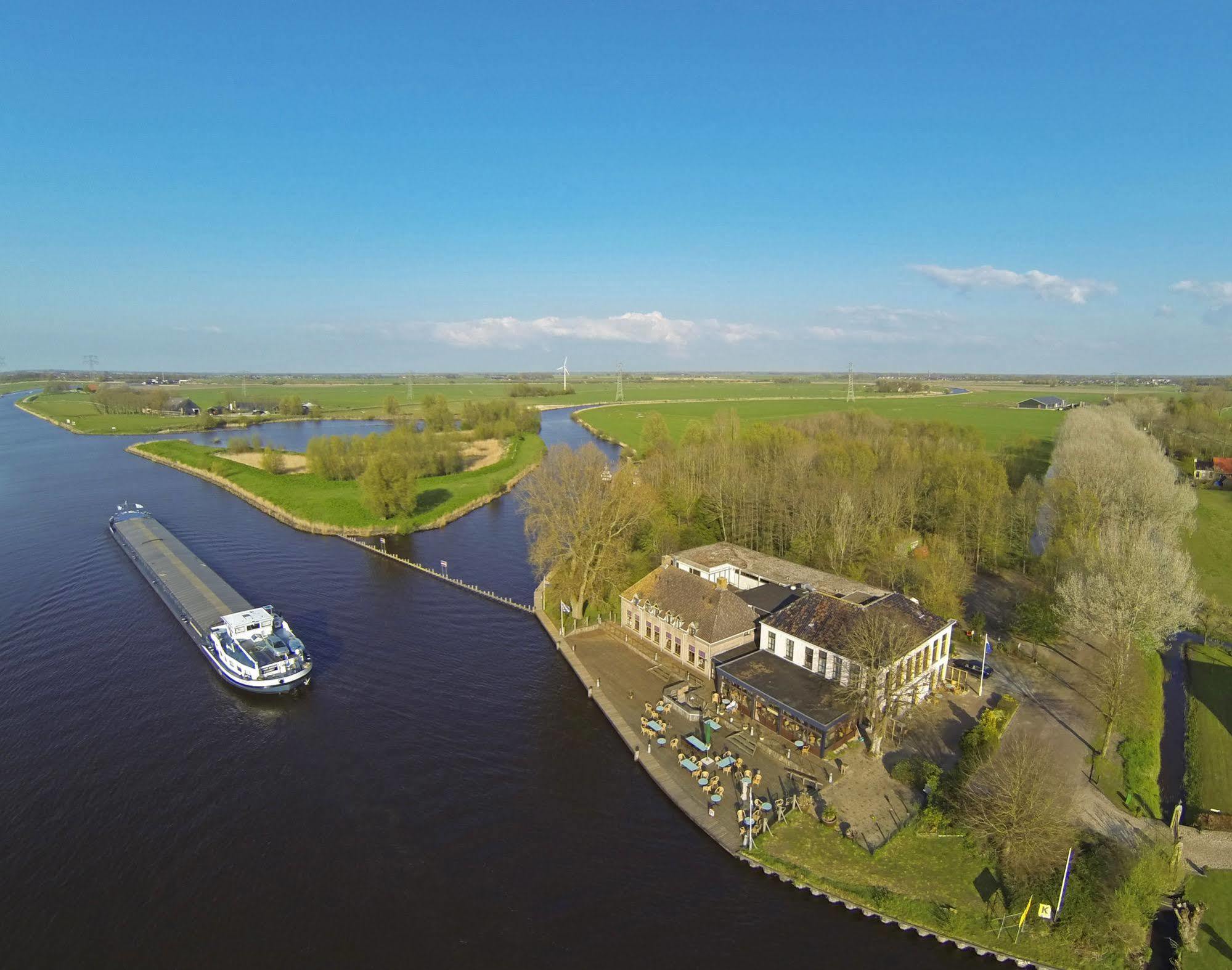 De Oude Schouw Jirnsum Exterior foto